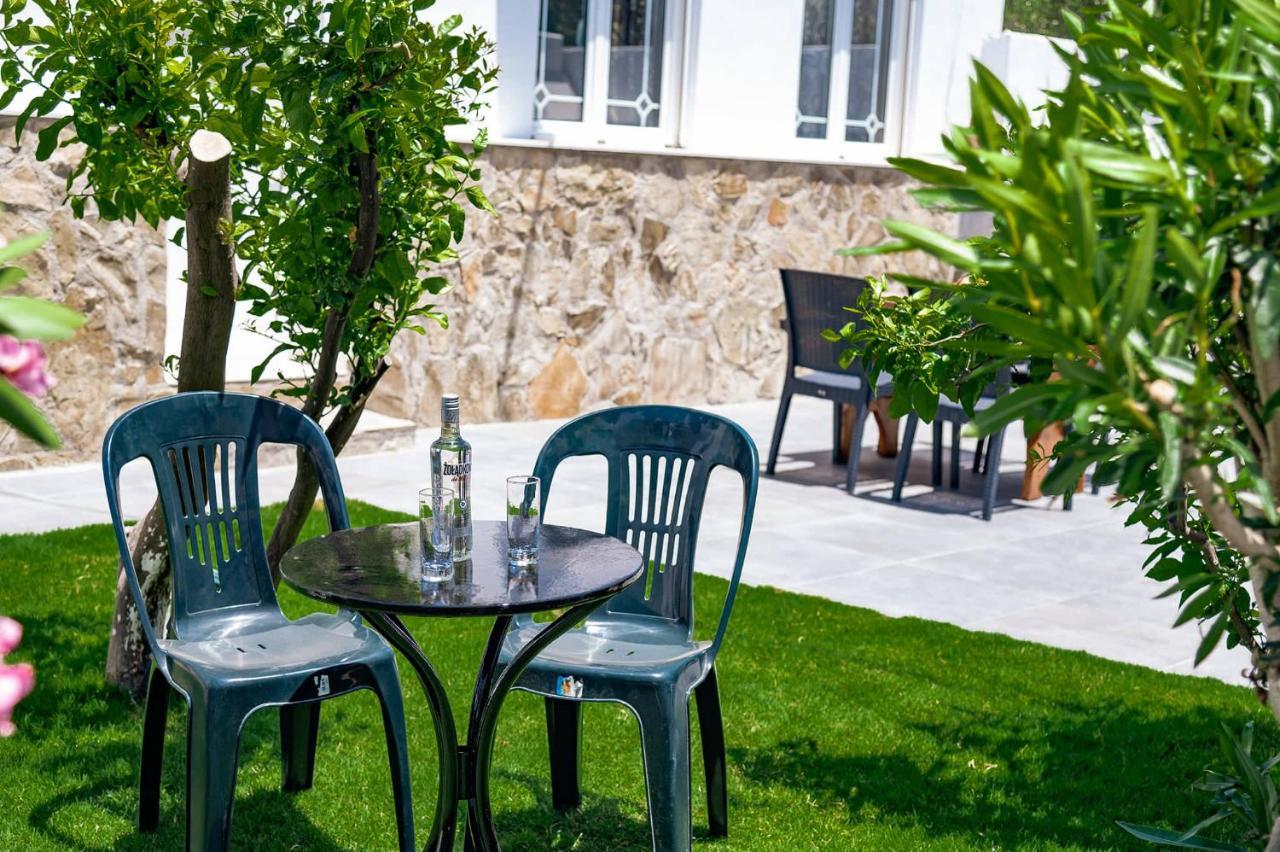 Zervakis Apartments Ferma Exteriér fotografie
