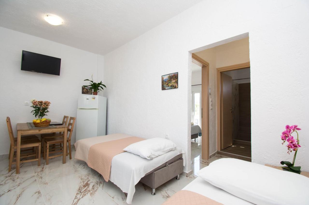 Zervakis Apartments Ferma Exteriér fotografie