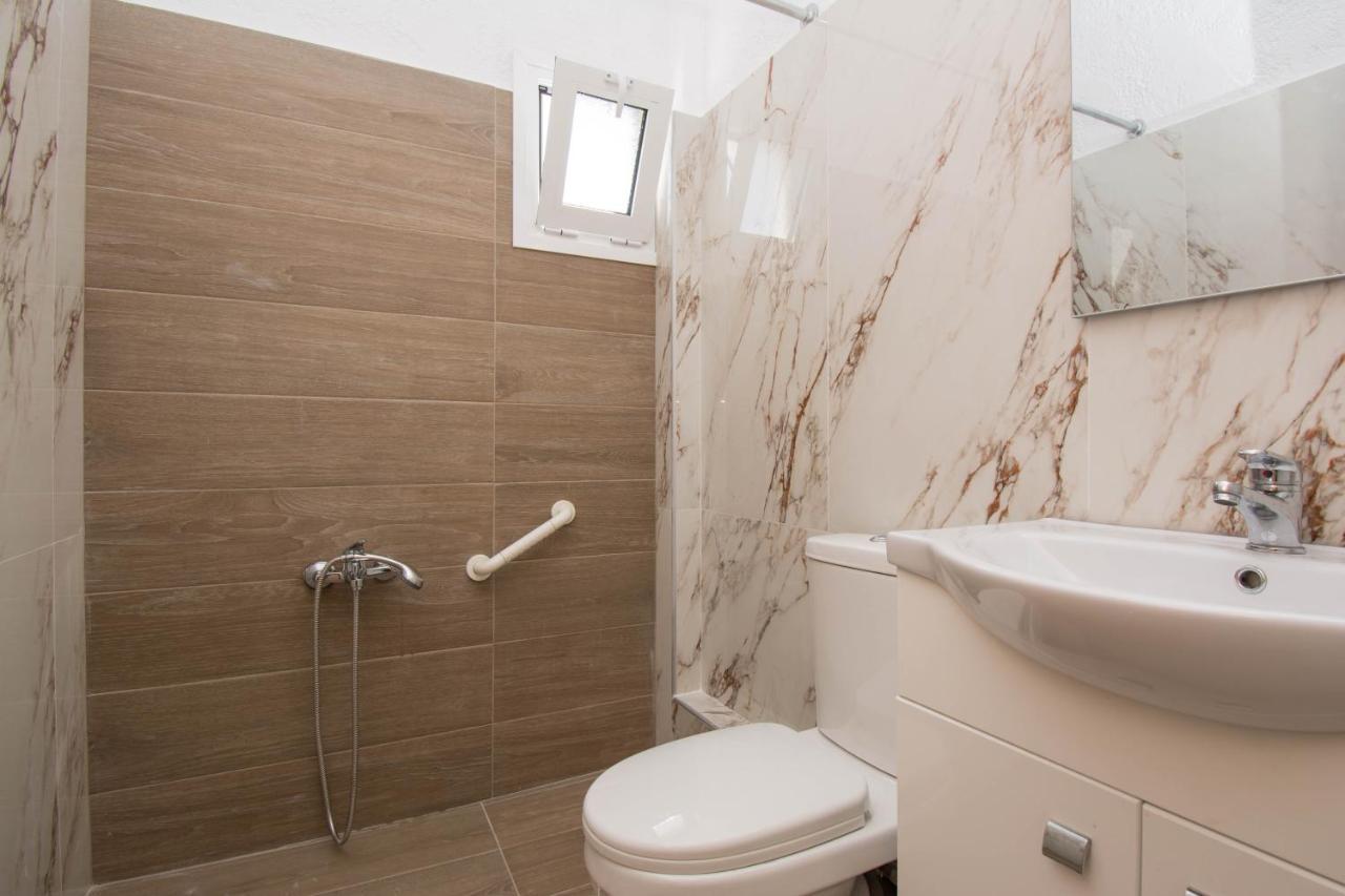 Zervakis Apartments Ferma Exteriér fotografie