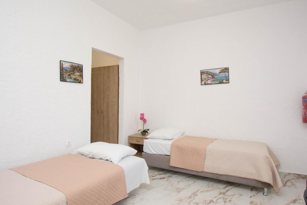 Zervakis Apartments Ferma Exteriér fotografie